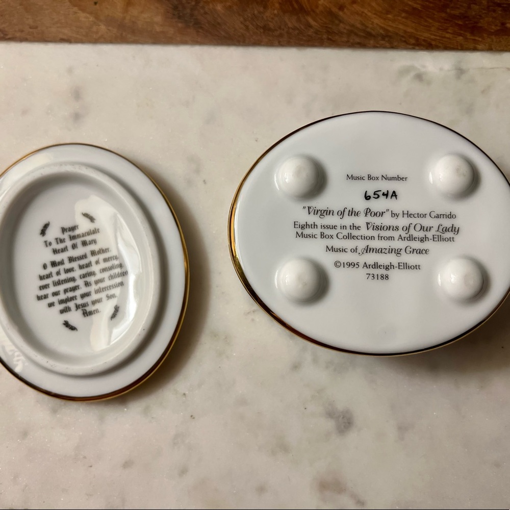 Music Box - Picture 5 of 5